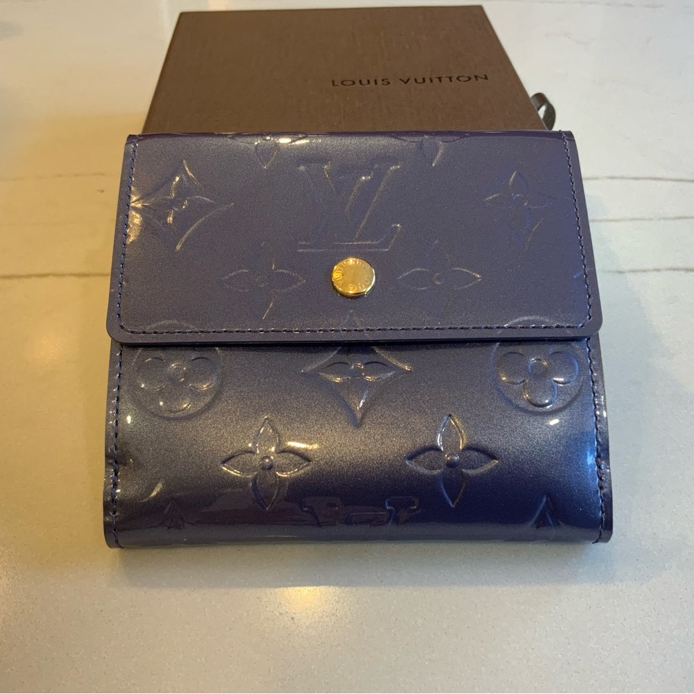 LOUIS VUITTON Vernis Elise Monogram Wallet